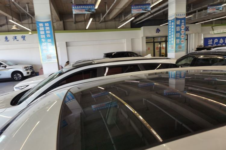 Used Geely Auto Emgrand X7 Sport 2018 1.8TD Automatic Two-Wheel Drive ZhiZun Model with 4G Connectivity
