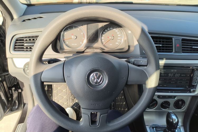 Used Volkswagen Lavida 2013 Restyled Classic 1.6L Automatic Comfort Edition
