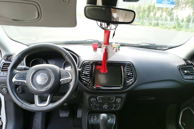 Used  Compass 2017 200T Automatic Prestige Edition
