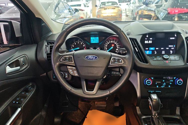 Used Ford Kuga 2019 EcoBoost 180 Two-Wheel-Drive Platinum Edition China VI Standard
