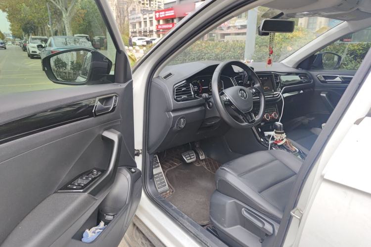 Used Volkswagen T-ROC 2020 280TSI DSG Two-Wheel Drive Comfort Version
