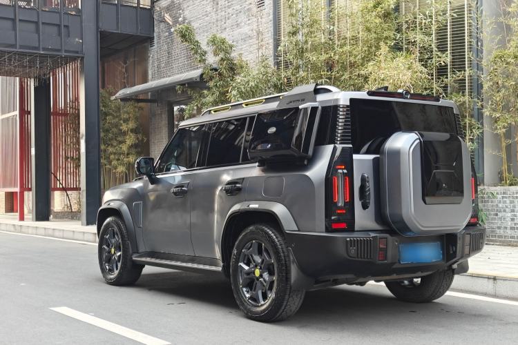 Used JETOUR Traveler 2023 2.0T All-Wheel Drive CrossPRO+
