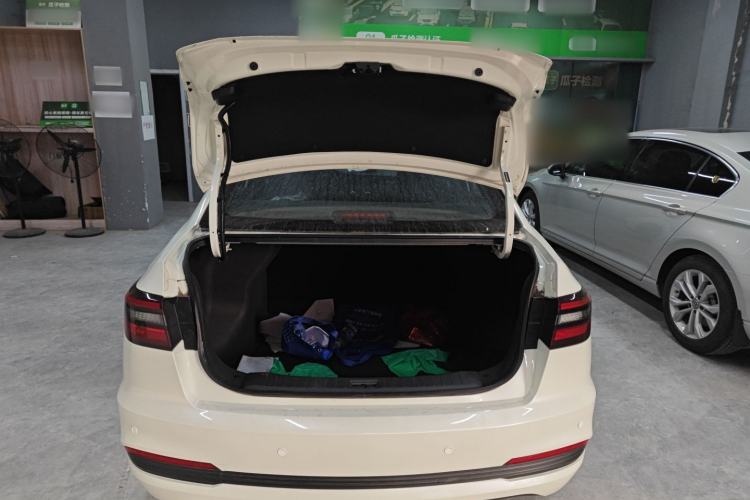 Used Venucia Venucia D60EV 2023 PLUS Comfort Edition RJ Model
