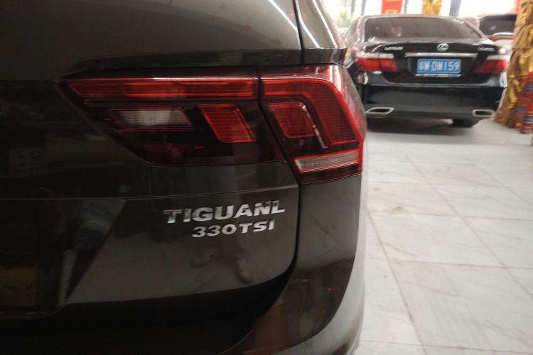 Used Volkswagen Tiguan L 2018 330TSI Automatic Two-Wheel Drive Luxury Edition
