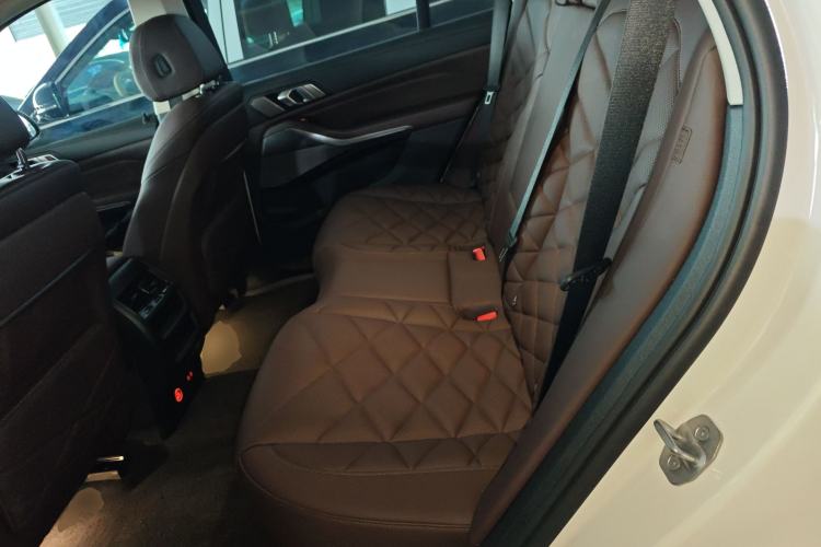 Used BMW X5 2022 Restyled xDrive 30Li Luxury Version M Sport Package