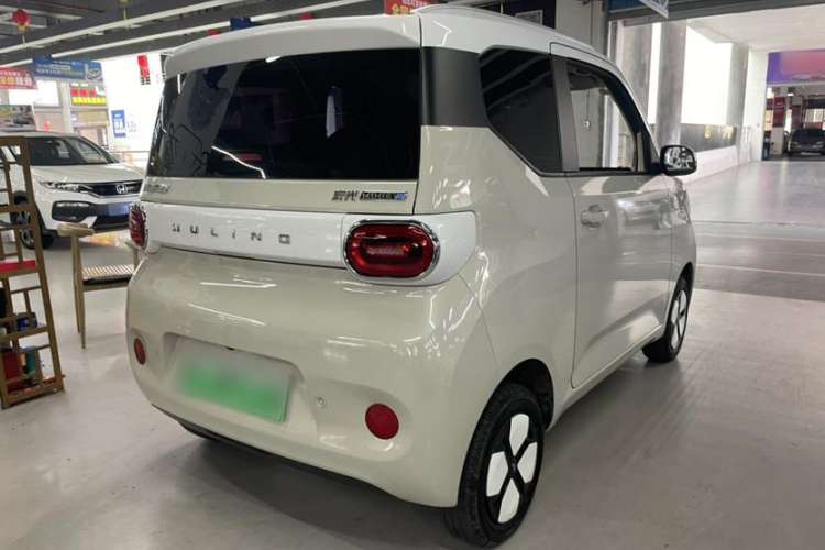 Used Wuling Hongguang MINIEV 2024 3rd Generation 215km Advanced Version
