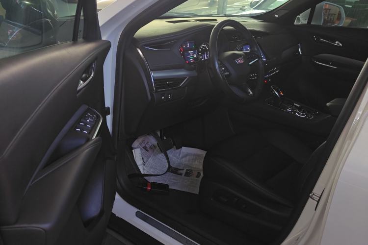 Used Cadillac XT4 2021 28T Two-Wheel Drive Leading Version