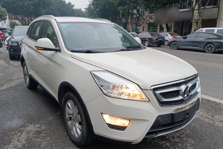 Used BAIC Senova X65 2015 2.0T automatic comfort version
