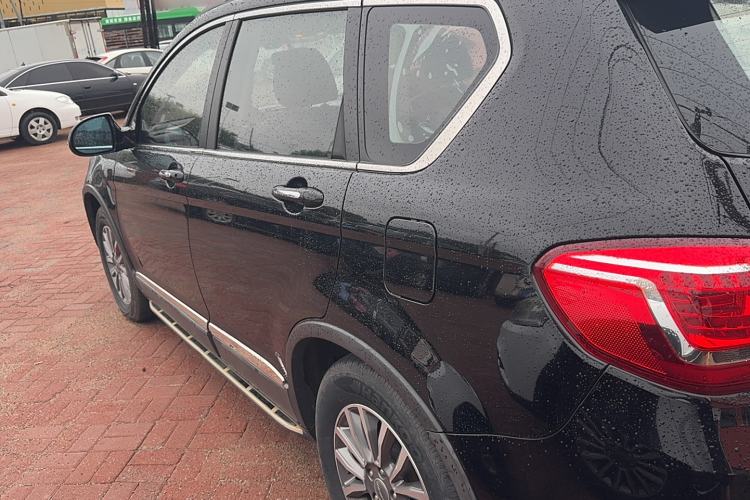 Used Haval H6 2015 Sport Edition 1.5T Automatic Two-Wheel Drive Luxury Model
