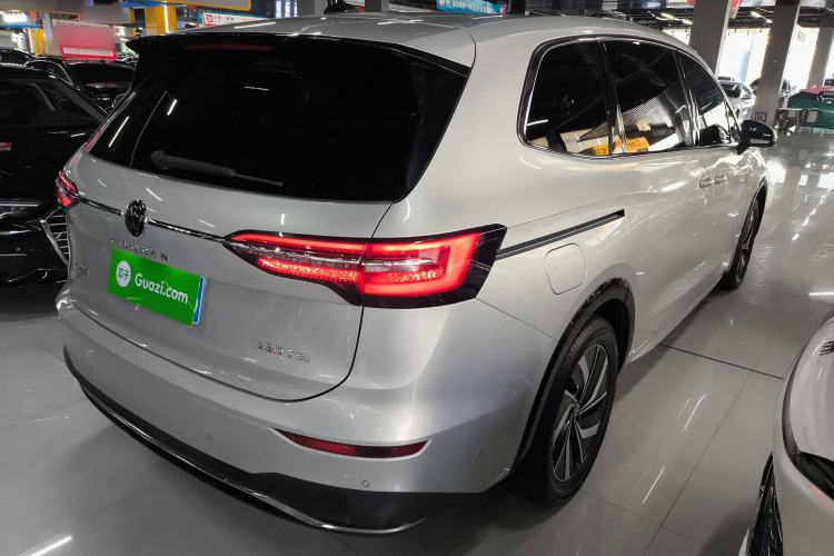 Used Volkswagen Viloran 2024 330TSI Luxury Edition
