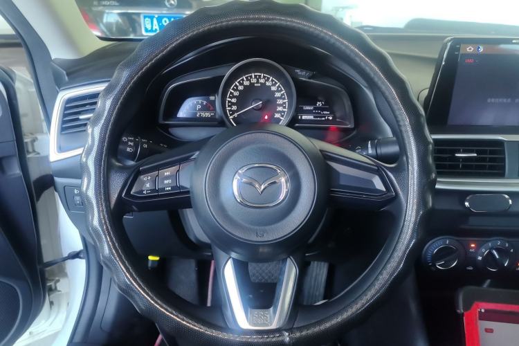 Used Mazda Mazda 3 Axela 2017 Sedan 1.5L Automatic Comfort Model China VI Standard