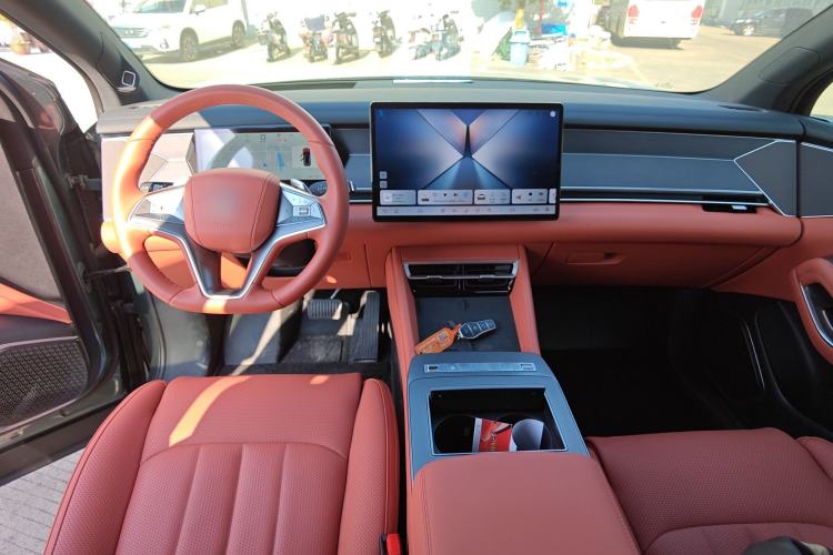 Used BYD Tang L 2025 DM 175KM Drone Player Edition
