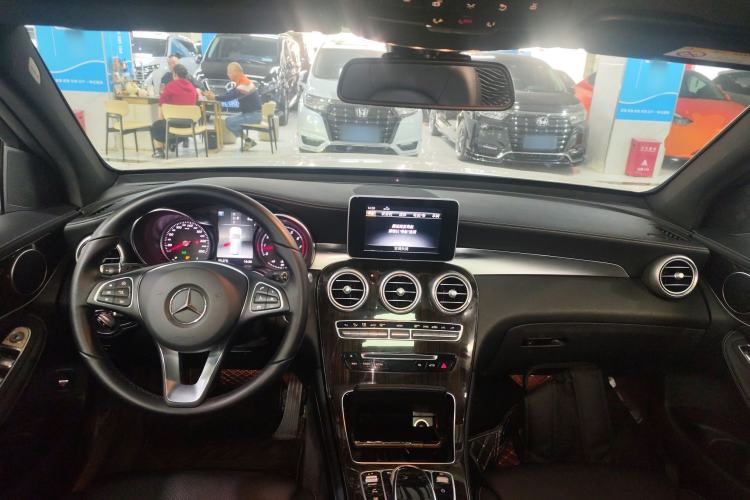 Used Mercedes-Benz GLC 2018 Facelifted GLC 260 4MATIC Dynamic Edition
