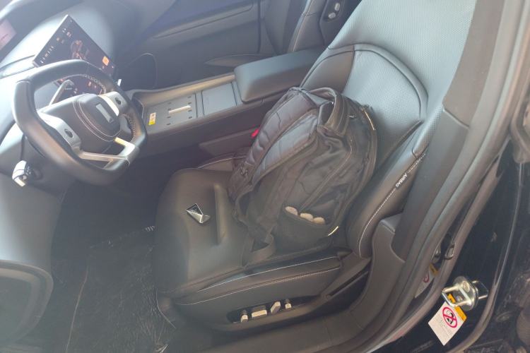 Used  12 2025 Ultra Extended-Range Edition