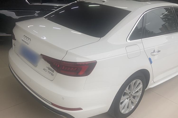 Used Audi A4L 2019 40 TFSI Ambition China VI
