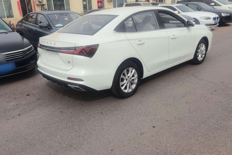 Used Roewe i5 2023 1.5L CVT Luxury Edition
