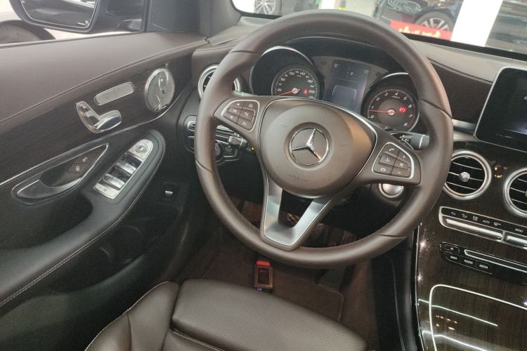 Used Mercedes-Benz GLC 2017 GLC 260 4MATIC Dynamic Edition
