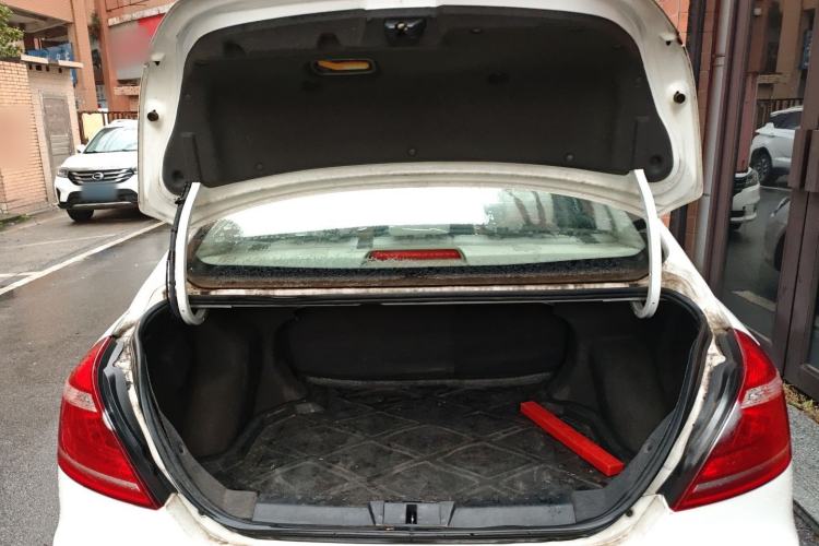 Used Geely Auto Emgrand 2014 Sedan 1.5L Manual Fashion Edition