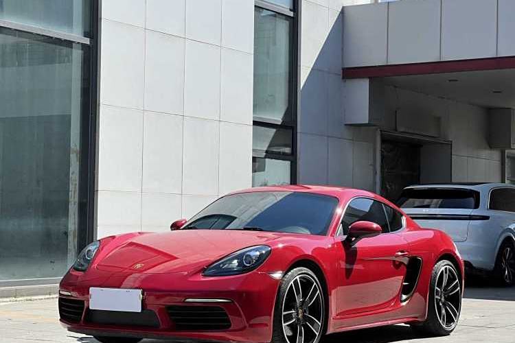 Used Porsche 718 2018 Cayman 2.0T
