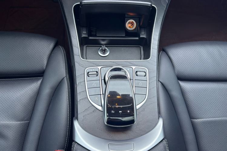 Used Mercedes-Benz C-Class 2018 C 180 L Fashion Edition Sport Version
