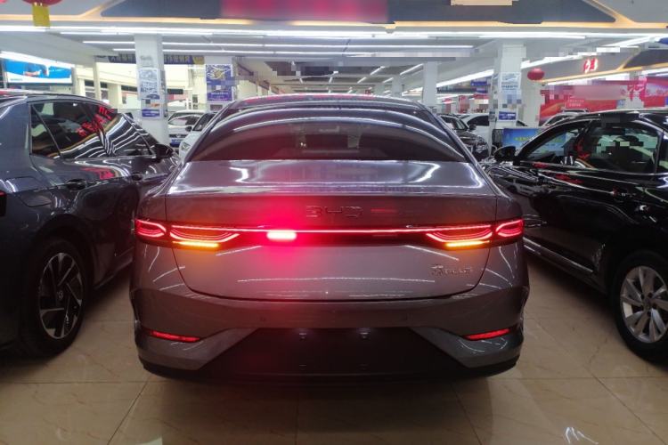 Used BYD Qin PLUS 2025 DM-i Smart Drive 55KM Leading Model