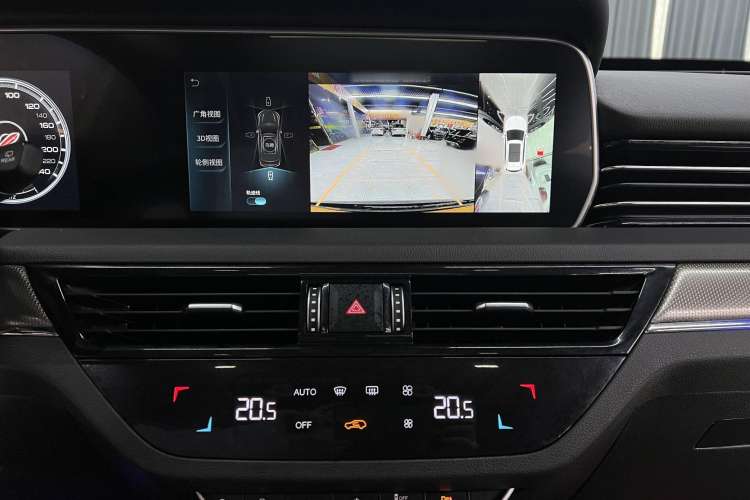 Used Hongqi HS5 2022 Revised Version 2.0T Smart Connect Flagship Edition
