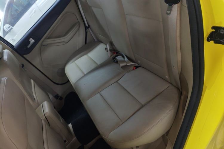 Used Ford Focus 2013 Hatchback Classic 1.8L Automatic Fashion Edition