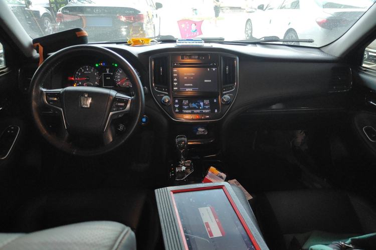 Used Toyota Crown 2015 2.0T Fashion Edition
