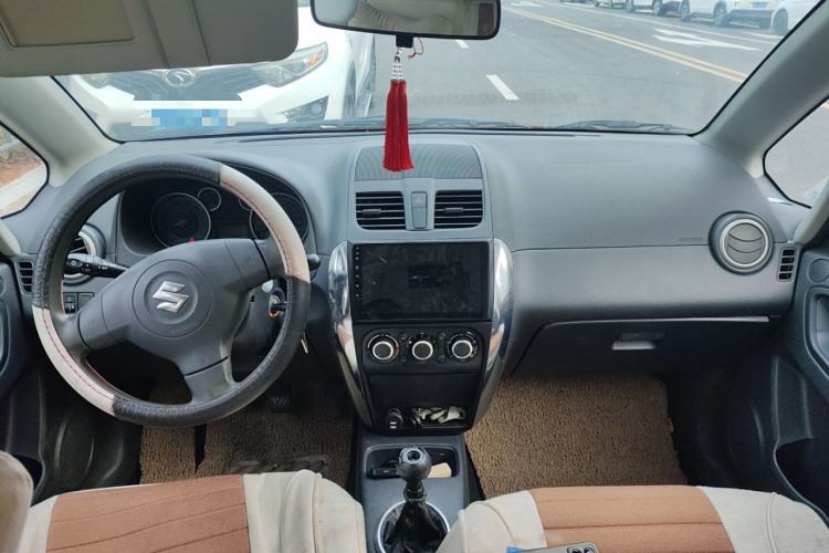 Used Suzuki SX4 2013 1.6L Manual CoolRide Model
