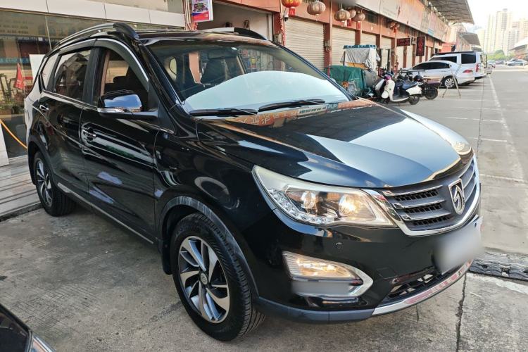 Used Baojun 560 2015 1.8L Manual Luxury Model

