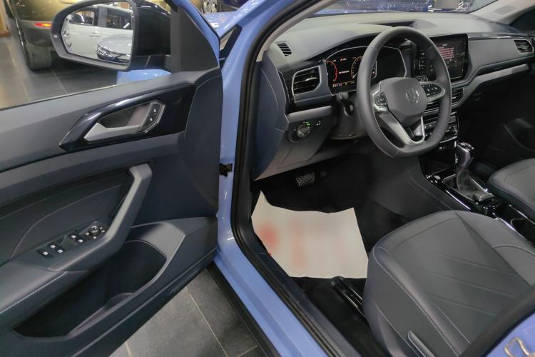 Used Volkswagen Tharu 2025 NewRui 300TSI Prestige Edition
