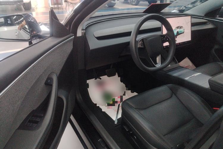 Used Tesla Model 3 2023 Rear-Wheel-Drive Version
