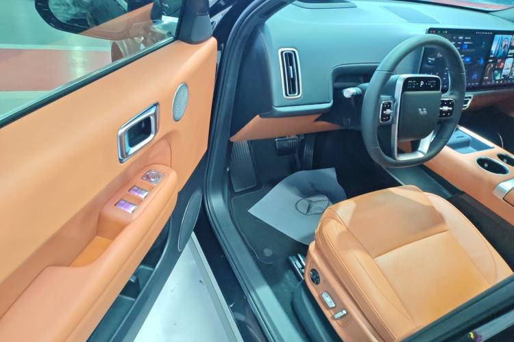 Used Li Auto L6 2024 PRO Model
