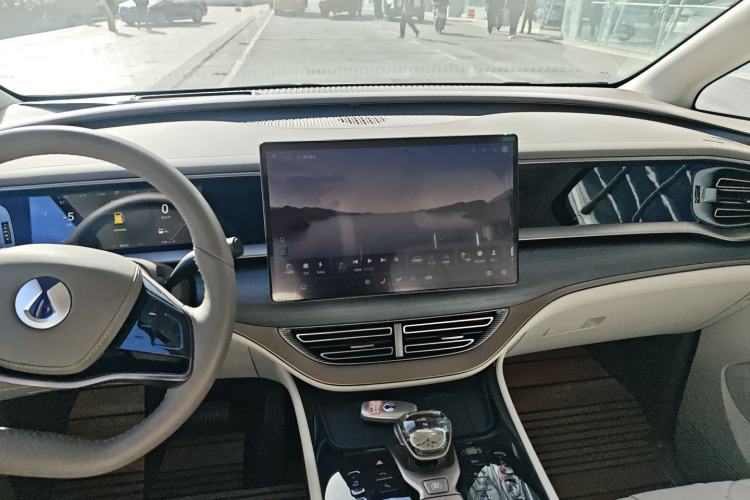 Used Denza D9 2022 DM-i 970 Four-Wheel Drive Prestige Model
