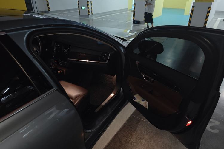 Used Volvo S90 2018 T5 Zhiyuan Edition
