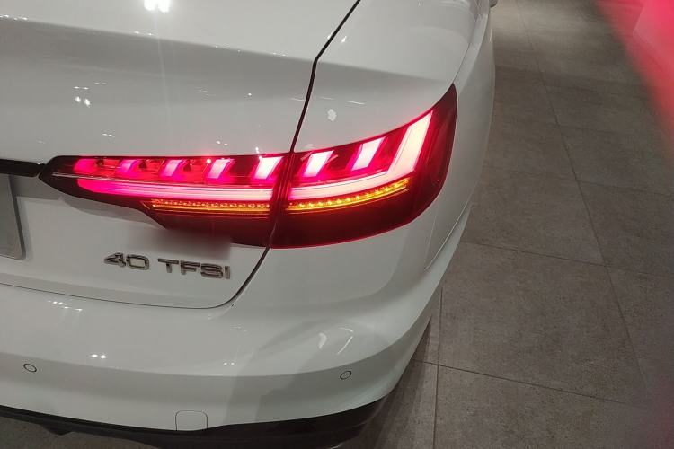 Used Audi A4L 2022 40 TFSI Luxury Dynamic Model
