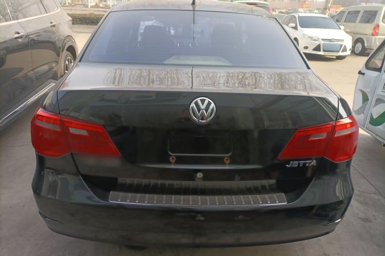 Used Volkswagen Jetta 2015 1.6L Manual Comfort Model