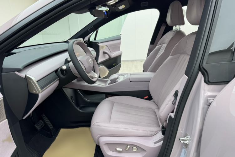 Used ONVO L60 2024 60 kWh Rear-Drive Version
