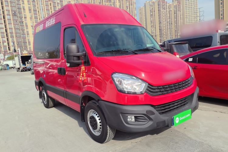 Used Iveco Eurocargo 2021 2.0T Manual Super-Rui Short Wheelbase High-Roof Side-Sliding Door F1A
