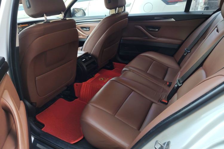 Used BMW 5 Series 2014 520Li Elegant Model
