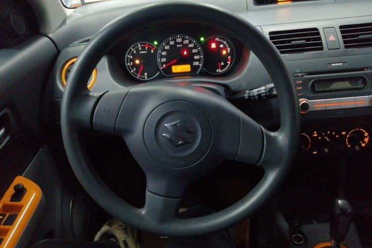 Used Suzuki Swift 2016 1.5L Automatic Fashionable Coolplay Edition
