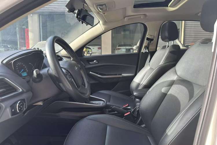 Used Ford Escort 2017 Happiness Edition 1.5L Automatic Fashion Version
