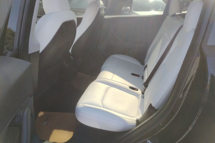 Used Tesla Model Y 2023 Rear-Wheel-Drive Version