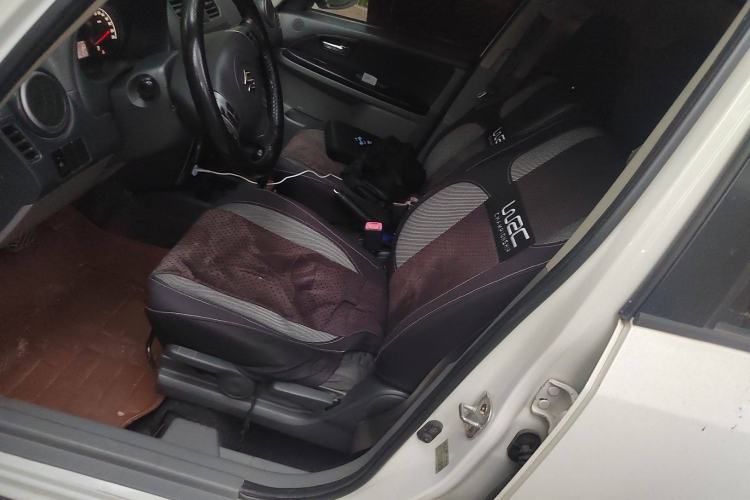 Used Suzuki SX4 2011 Revised 1.6L Automatic Dynamic Version
