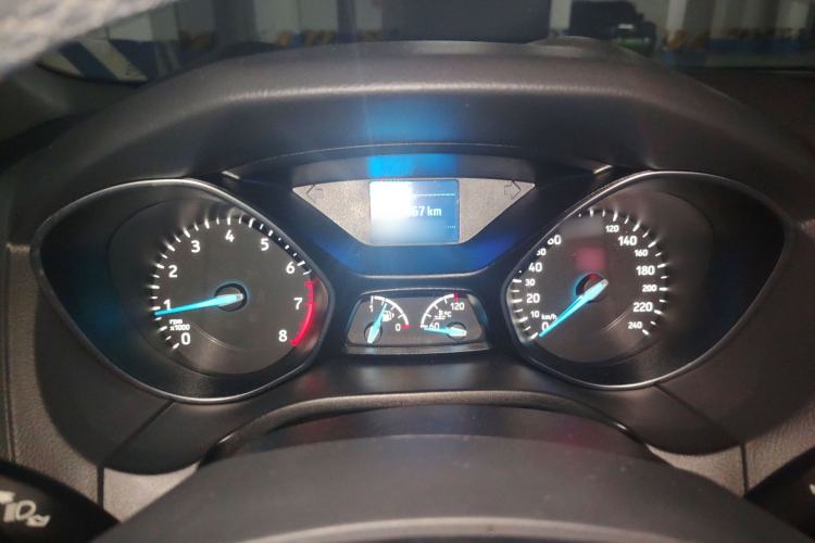 Used Ford Focus 2015 Hatchback 1.6L Automatic Fashion Edition
