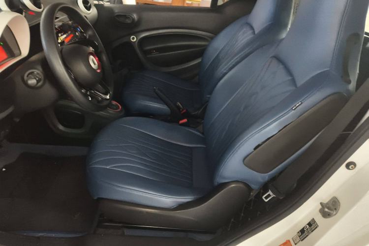 Used  fortwo 2018 1.0L 52kW Hardtop Dynamic Version China V
