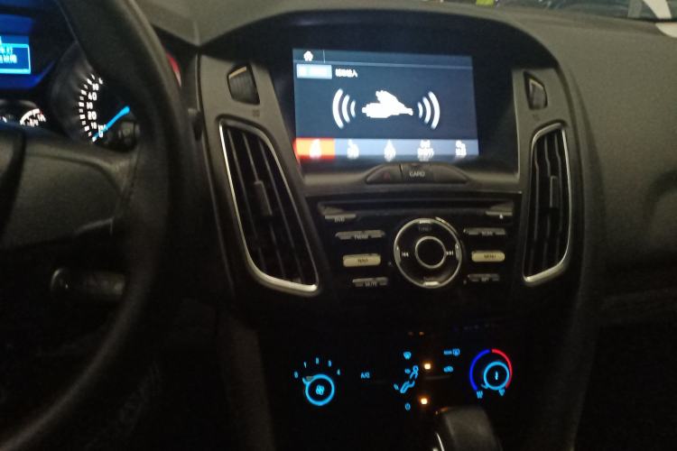 Used Ford Focus 2018 Sedan Classic 1.6L Automatic Comfort Plus Smart Drive Version
