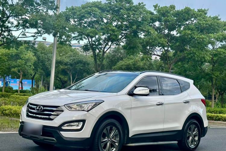 Used Hyundai Santa Fe 2013 2.4L Automatic Two-Wheel Drive Smart Version
