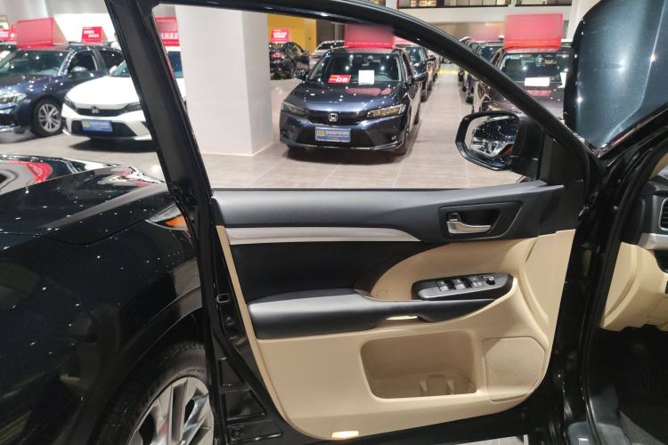 Used Toyota Highlander 2018 2.0T Four-Wheel Drive Luxury Version 7 Seats China VI Standard
