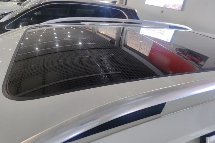 Used Volkswagen Tayron 2023 300TSI Two-Wheel-Drive Luxury Plus Advanced Edition
